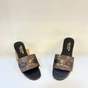 Chaussure Planère reposante pour les pieds